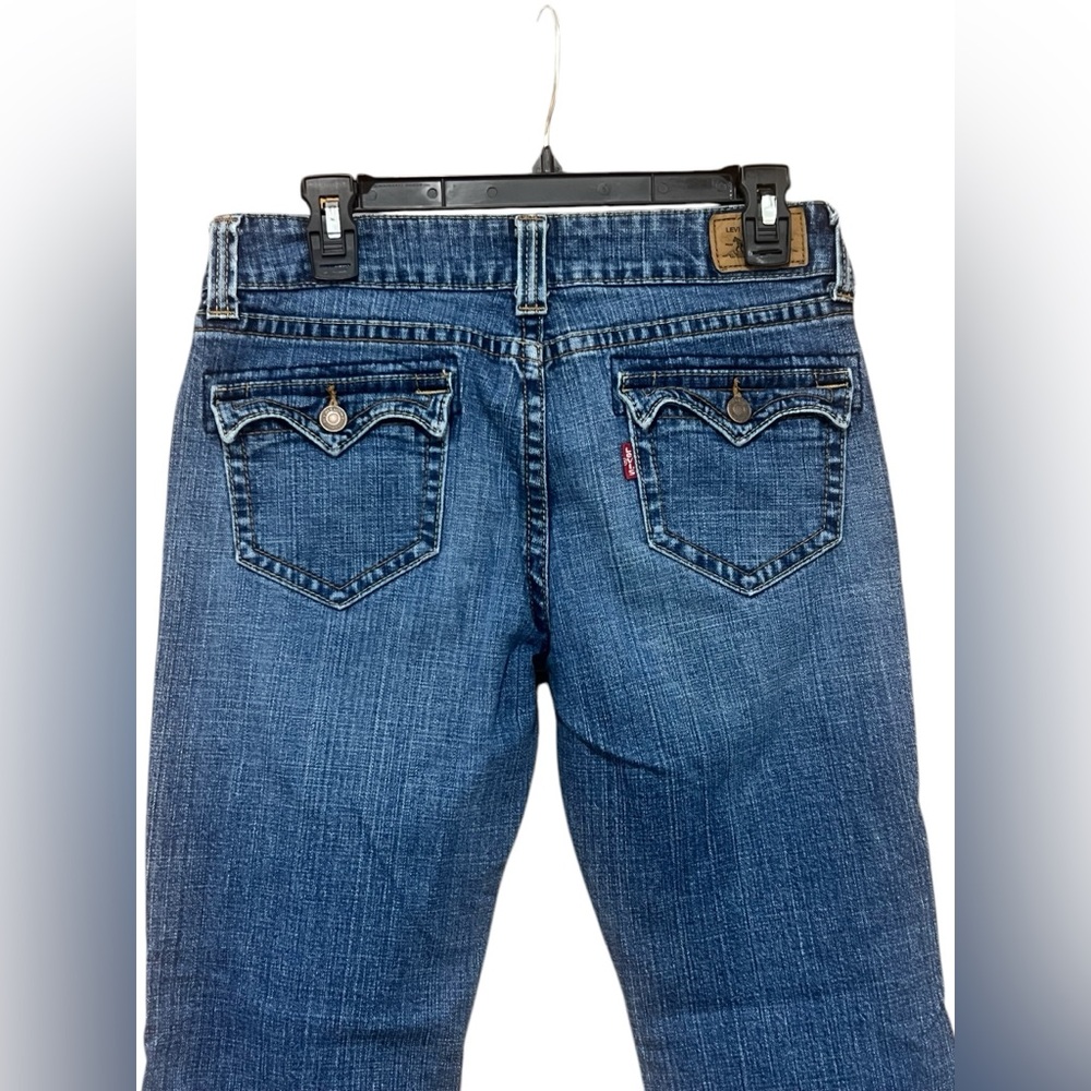 Levi's Classic Indigo Flare Jeans - Picture 4 of 6